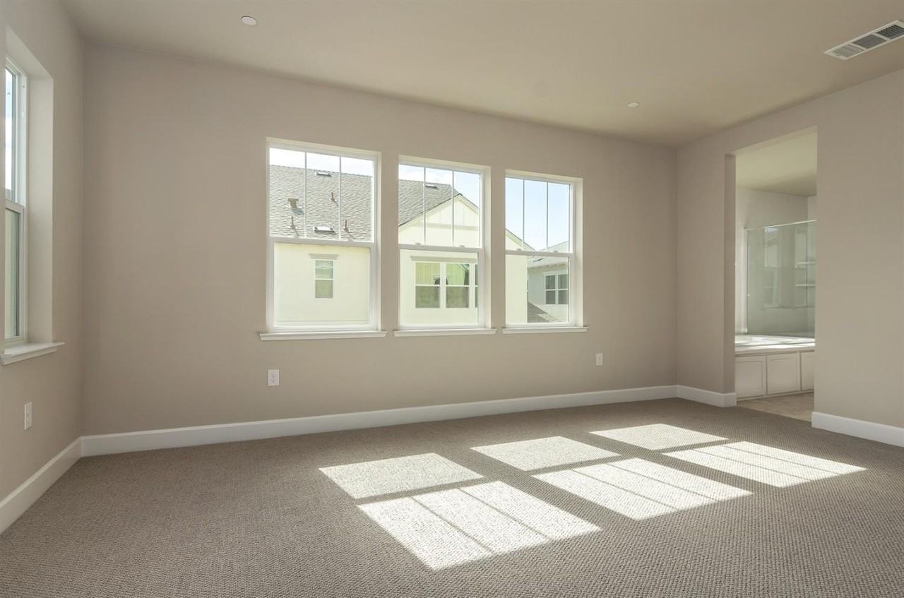 906 Woodbury Lane - Photo 6 of 21