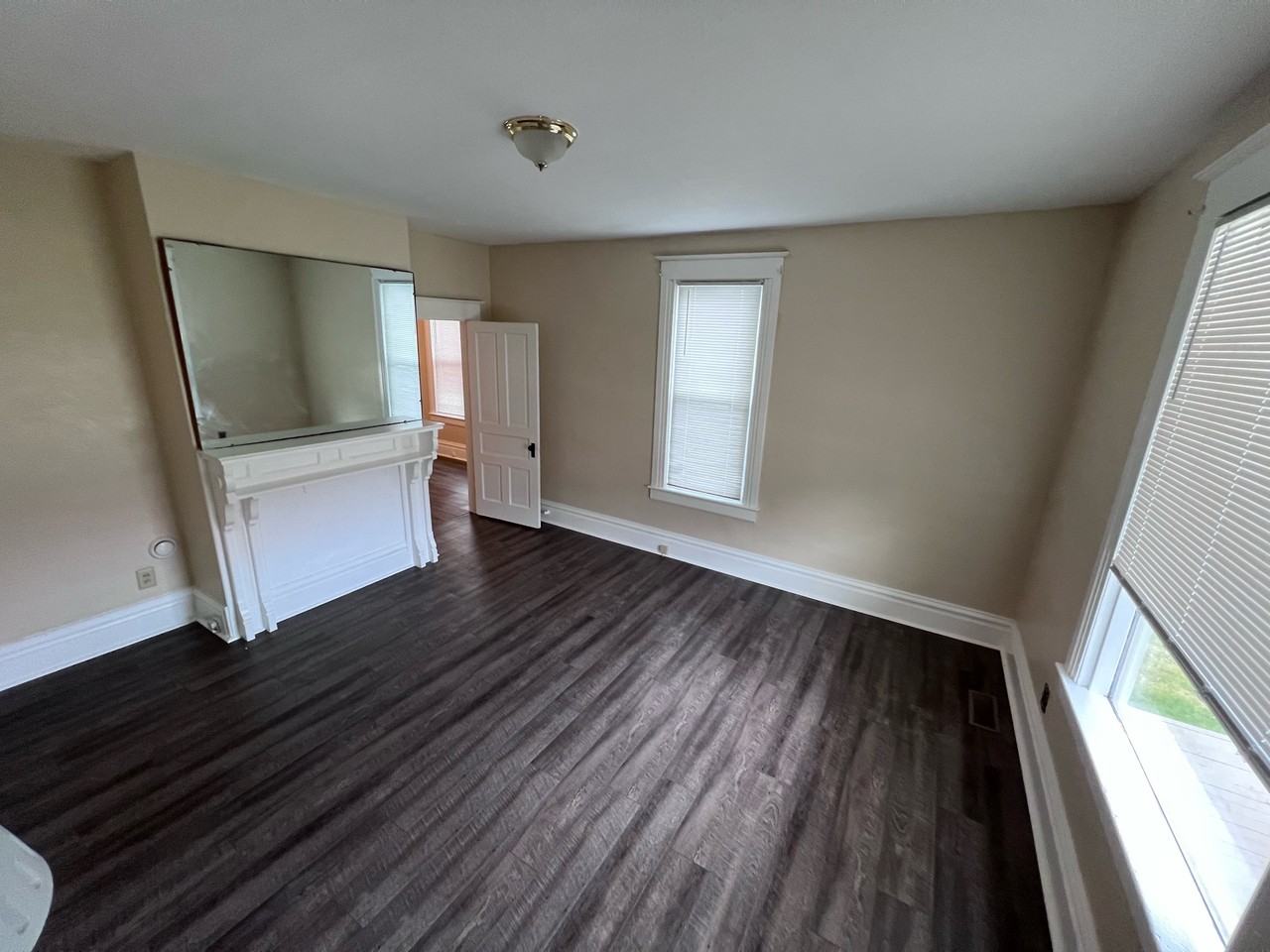 719 N 8th St #1 - Photo 4 of 38