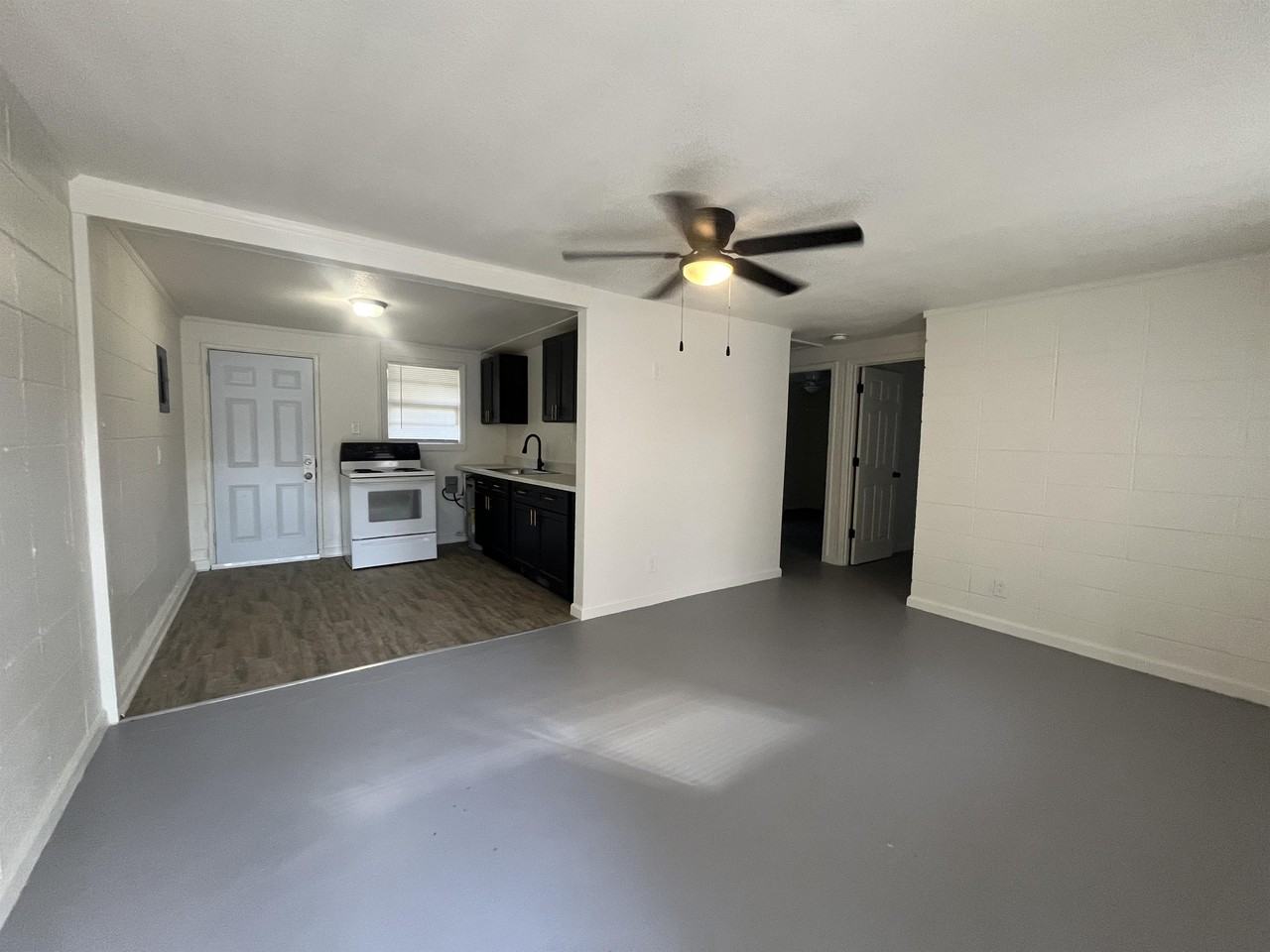 Cedar Avenue 412 - B #B - Photo 2 of 8