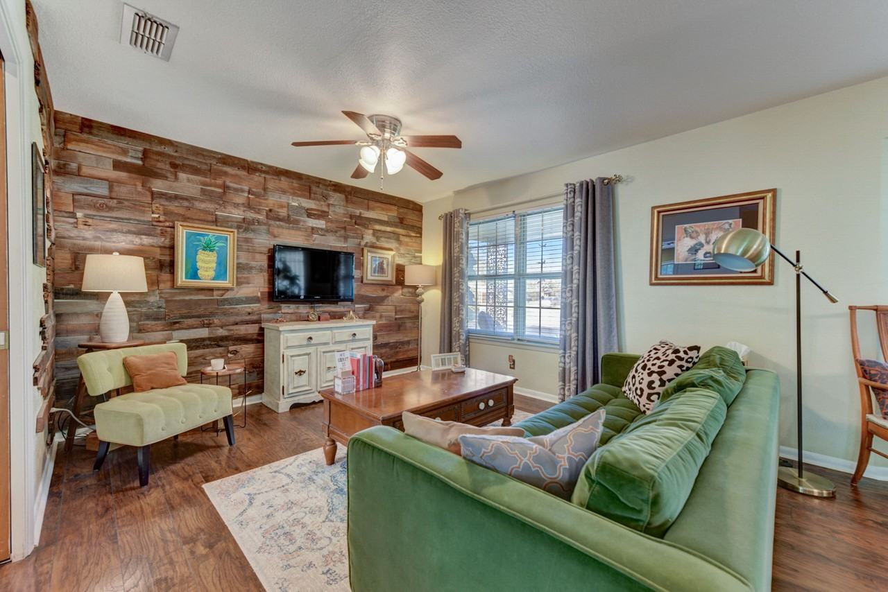 210 Live Oak Dr #1 - Photo 7 of 12