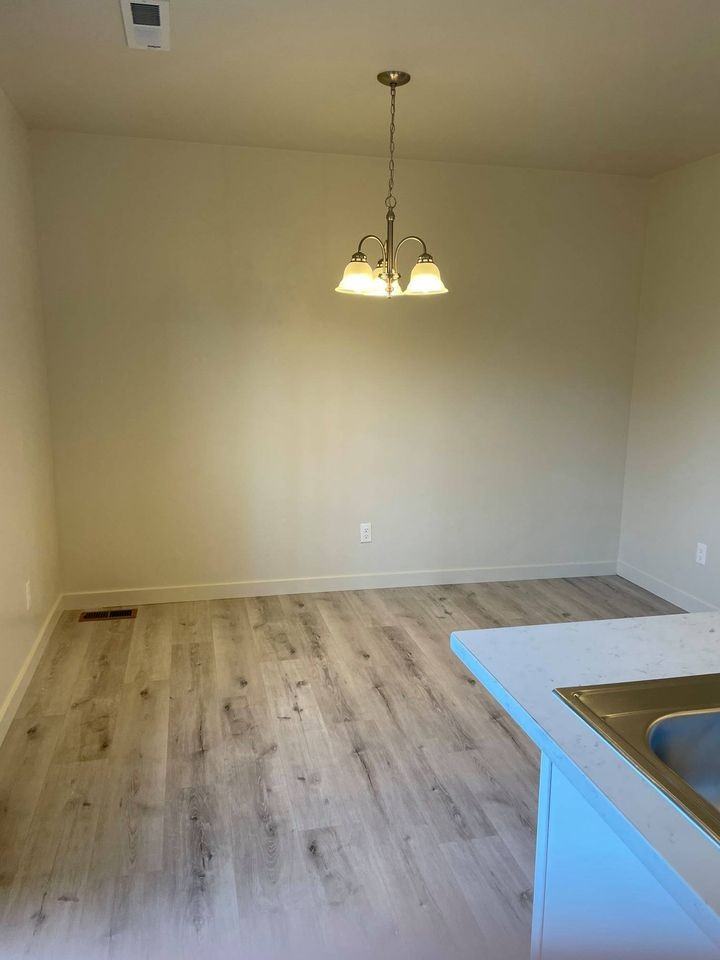 121 E Ravenna Ln #121 - Photo 4 of 12