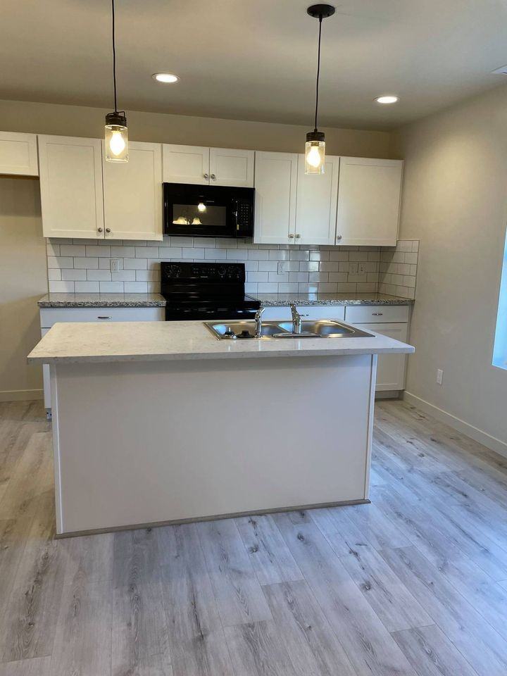121 E Ravenna Ln #121 - Photo 5 of 12