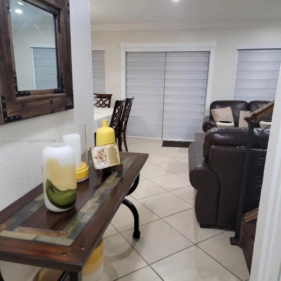 11821 Sw 18th St #2-23 - Photo 2 of 8