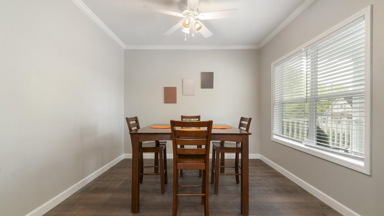 English Ave Nw - Photo 6 of 16