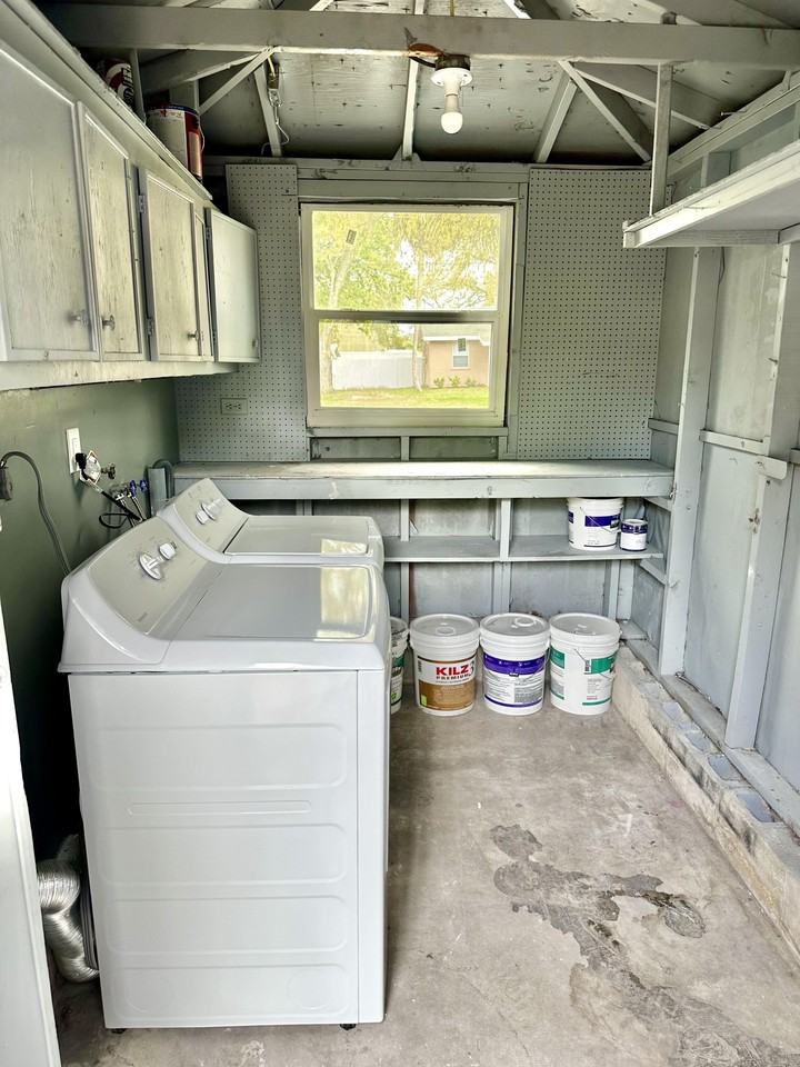 Sun Glo Ave - Photo 5 of 11