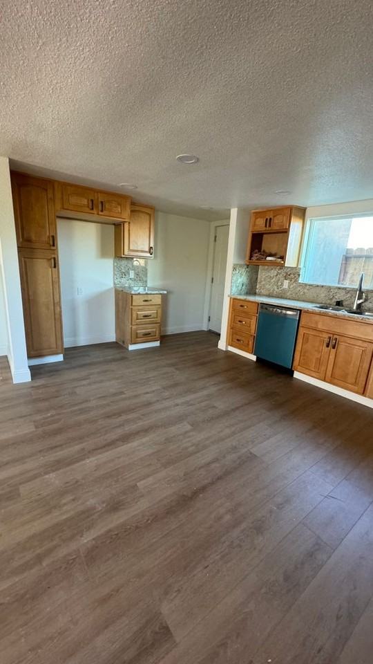 3665 Broadway St. - Photo 3 of 19