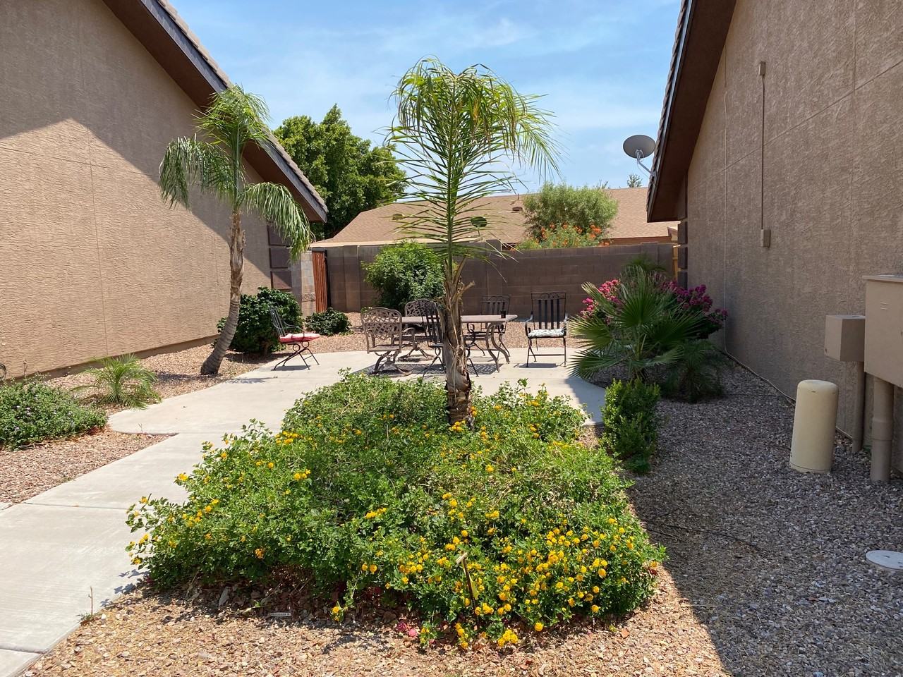 Bella Rosa Apartments - Photo 4 of 50