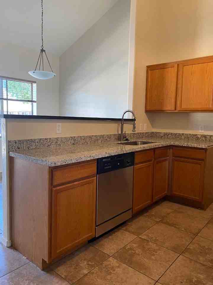 Bella Rosa Apartments - Photo 6 of 50