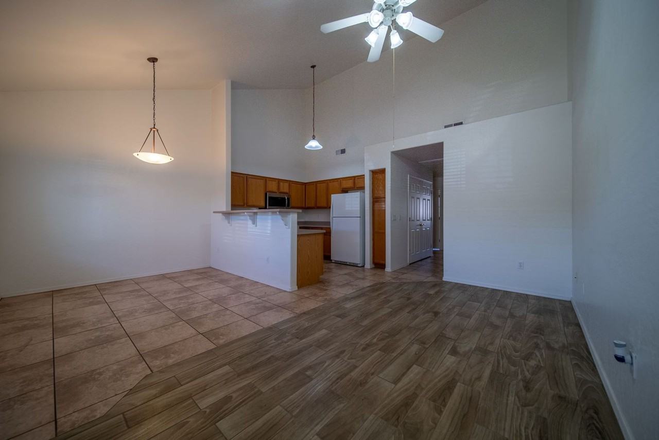Bella Rosa Apartments - Photo 7 of 29