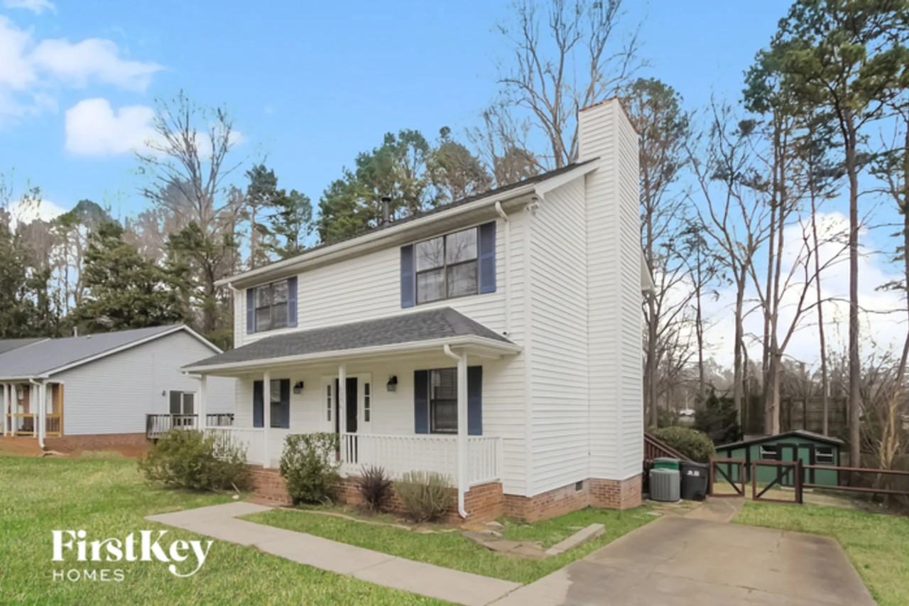 6306 Round Hill Rd - Photo 3 of 15