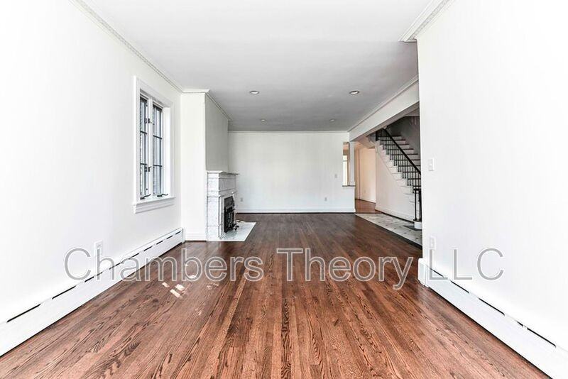 3222 Klingle Rd Nw - Photo 5 of 47