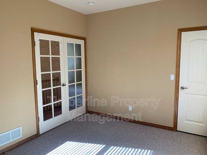 15581 Lacuna Dr - Photo 6 of 29