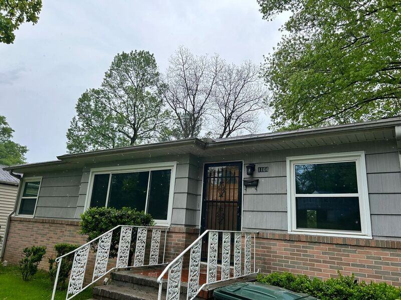 1104 Pike Rd - Photo 2 of 19
