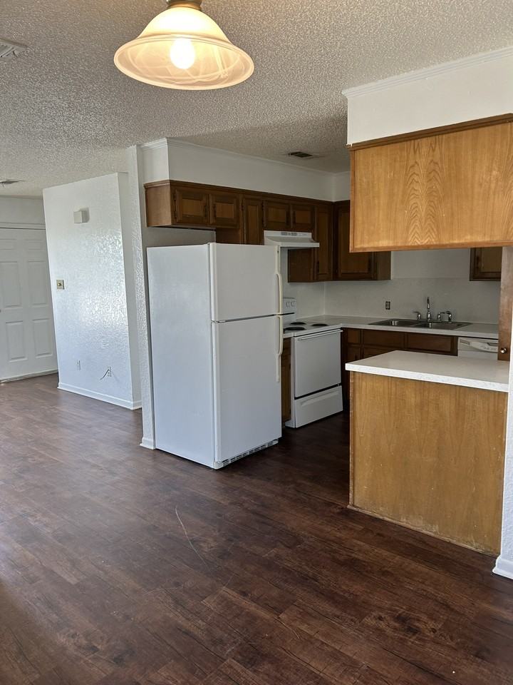 190 Wishing Well Rd #9 - Photo 4 of 14