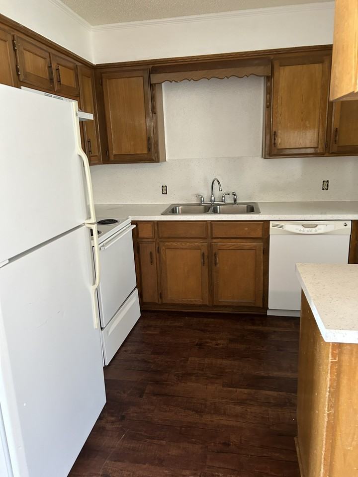 190 Wishing Well Rd #9 - Photo 6 of 14