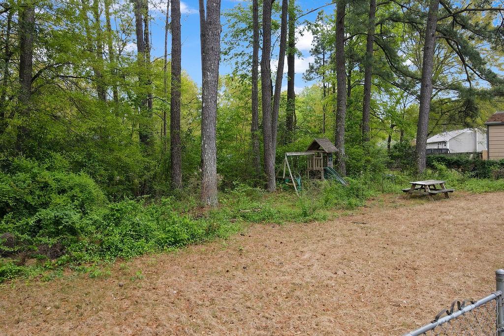 4418 Englewood Rd - Photo 2 of 20