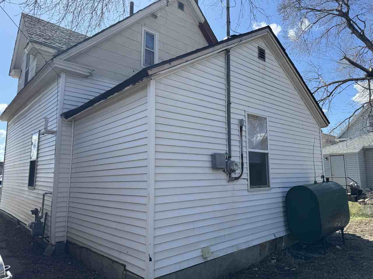 1217 N 14th St - Photo 3 of 18