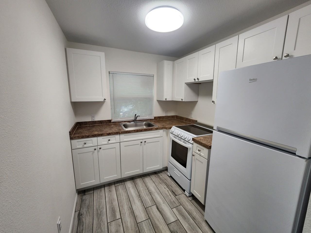 5824 S 5th St #6 - Photo 6 of 6