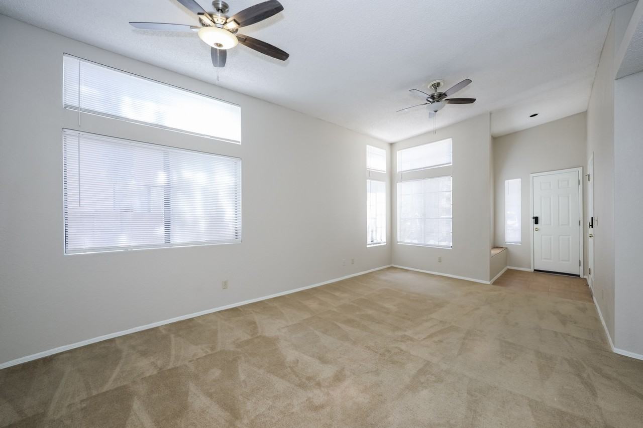 6137 N Reliance Dr - Photo 3 of 29