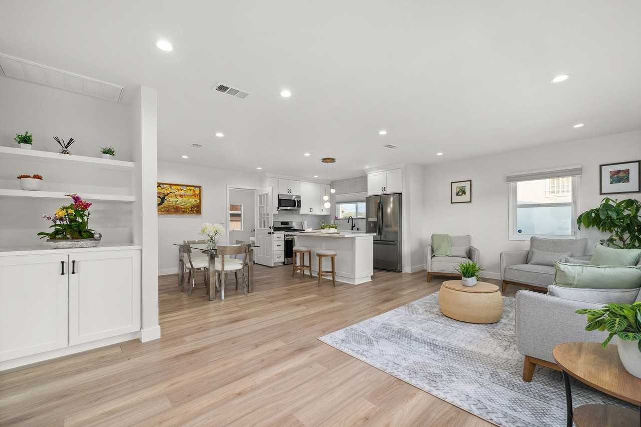 329 W Gleason St - Photo 3 of 20