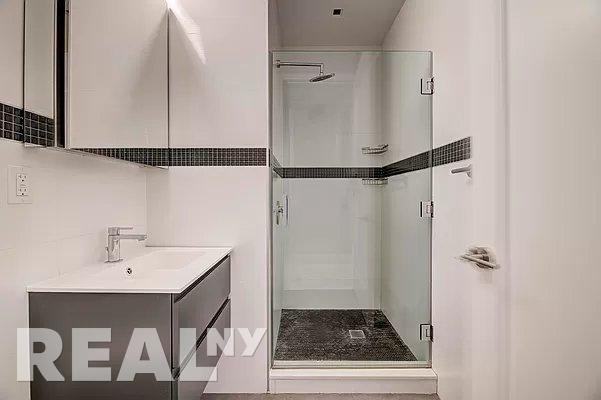 Stanton St #5H - Photo 4 of 12