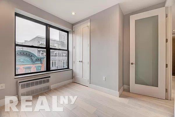 Stanton St #5H - Photo 6 of 12