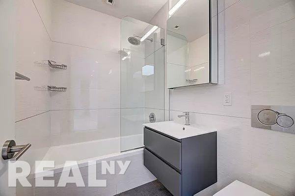 Stanton St #5H - Photo 7 of 12