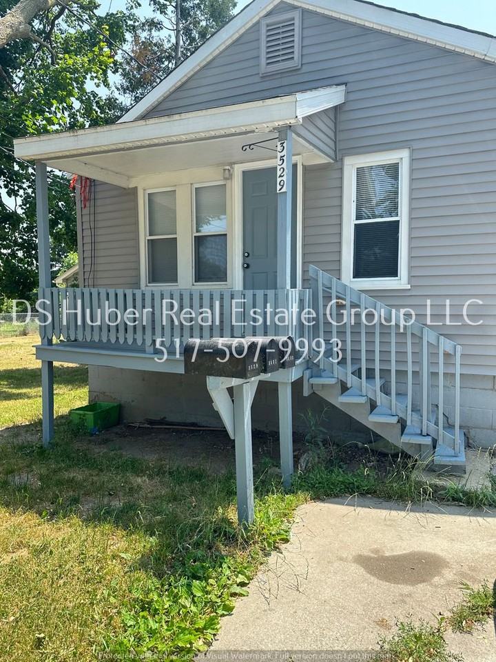 Bergman 3529-3533 Building - Photo 2 of 12