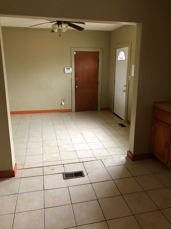 1904 E Mohawk Blvd - Photo 5 of 7
