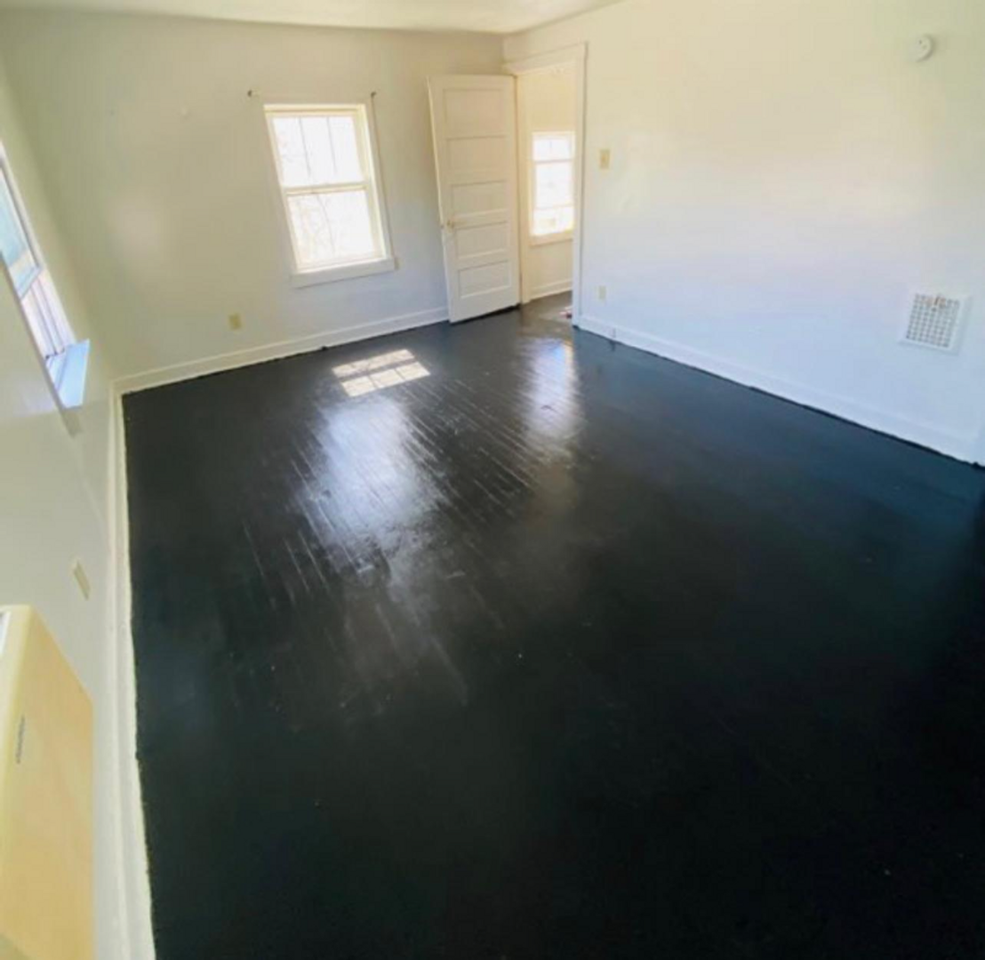 421 Caldwell St. - Photo 3 of 10