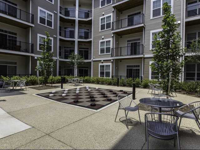 Verde at Howard Square - Photo 3 of 19