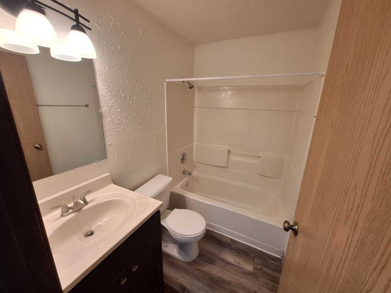 Park 36 Estates (817 & 821) - Photo 5 of 30