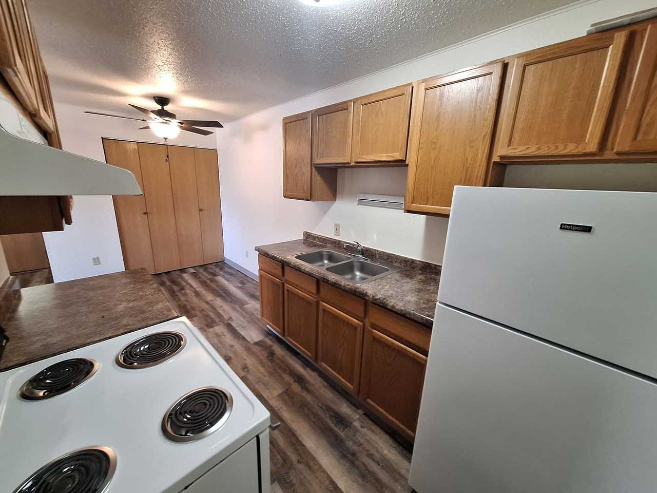 Park 36 Estates (817 & 821) - Photo 6 of 30