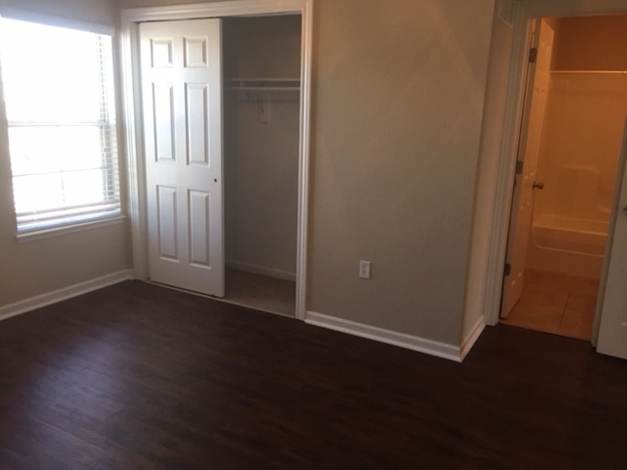 6306 Lakeside Ln - Photo 7 of 29