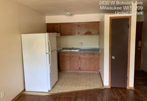 featured image of 2830 W Bobolink Ave