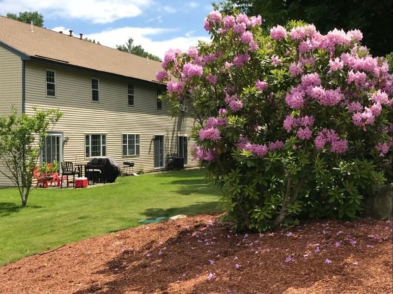 35 Kennedy Dr #35 - Photo 2 of 20