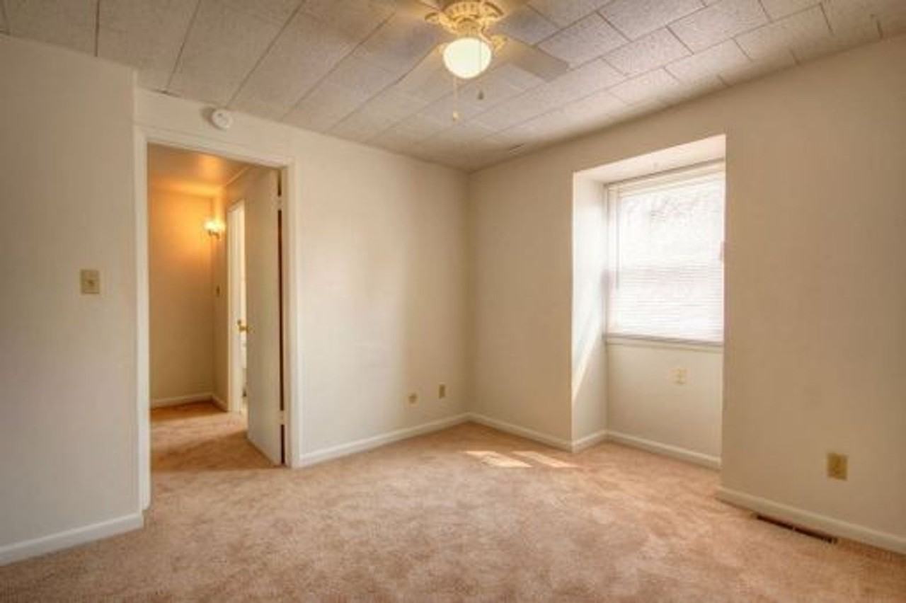 CR - 1010 Crescent Dr - Photo 7 of 9