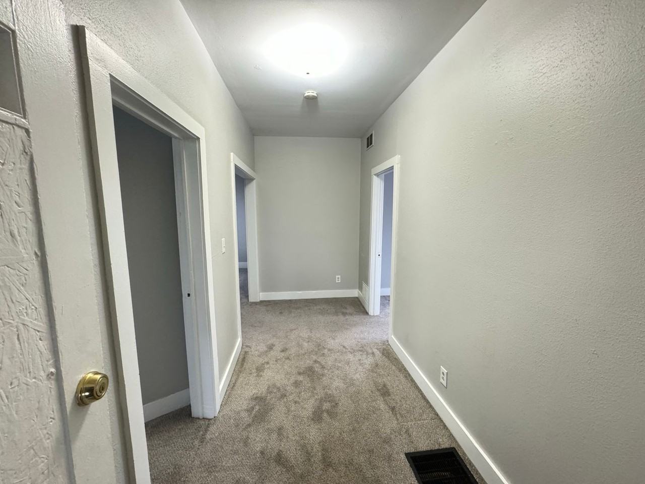 740 Butterworth St Sw - Photo 7 of 11