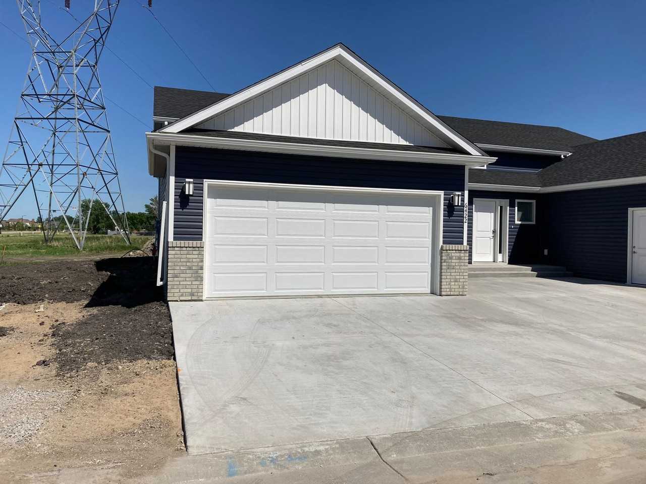 6422 21st St S - Photo 2 of 32