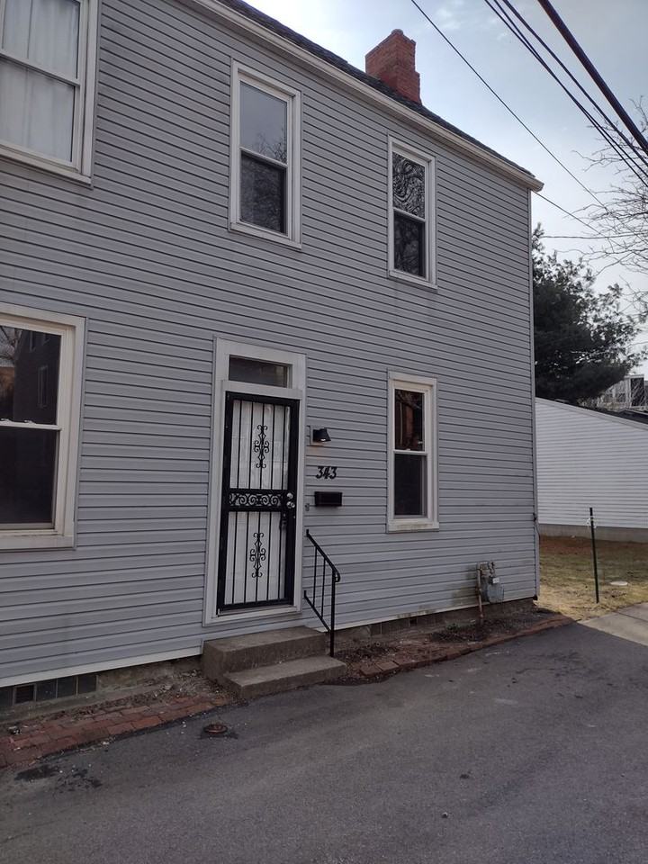 343 Rennig Way - Photo 4 of 28