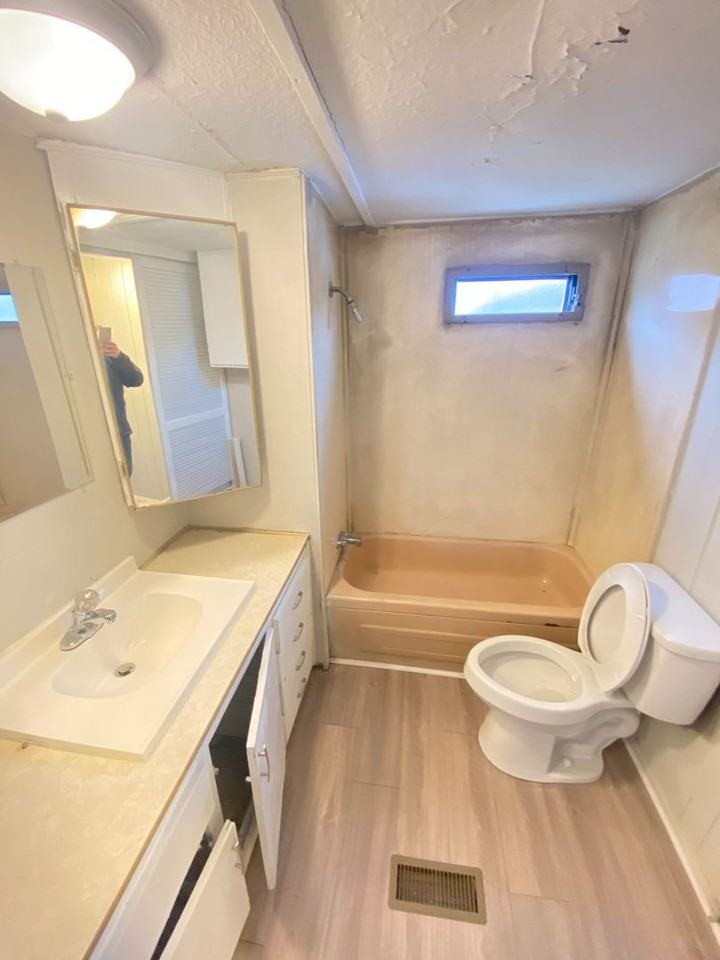 225 S Central Ave - Photo 4 of 12