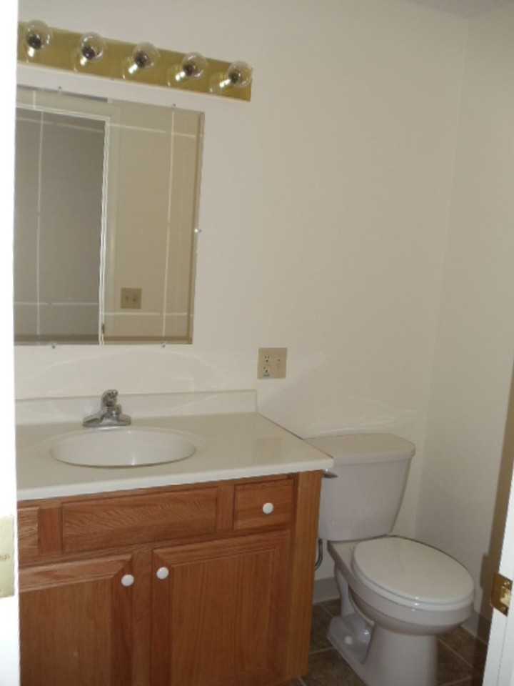 175 Lebanon St - Photo 3 of 50