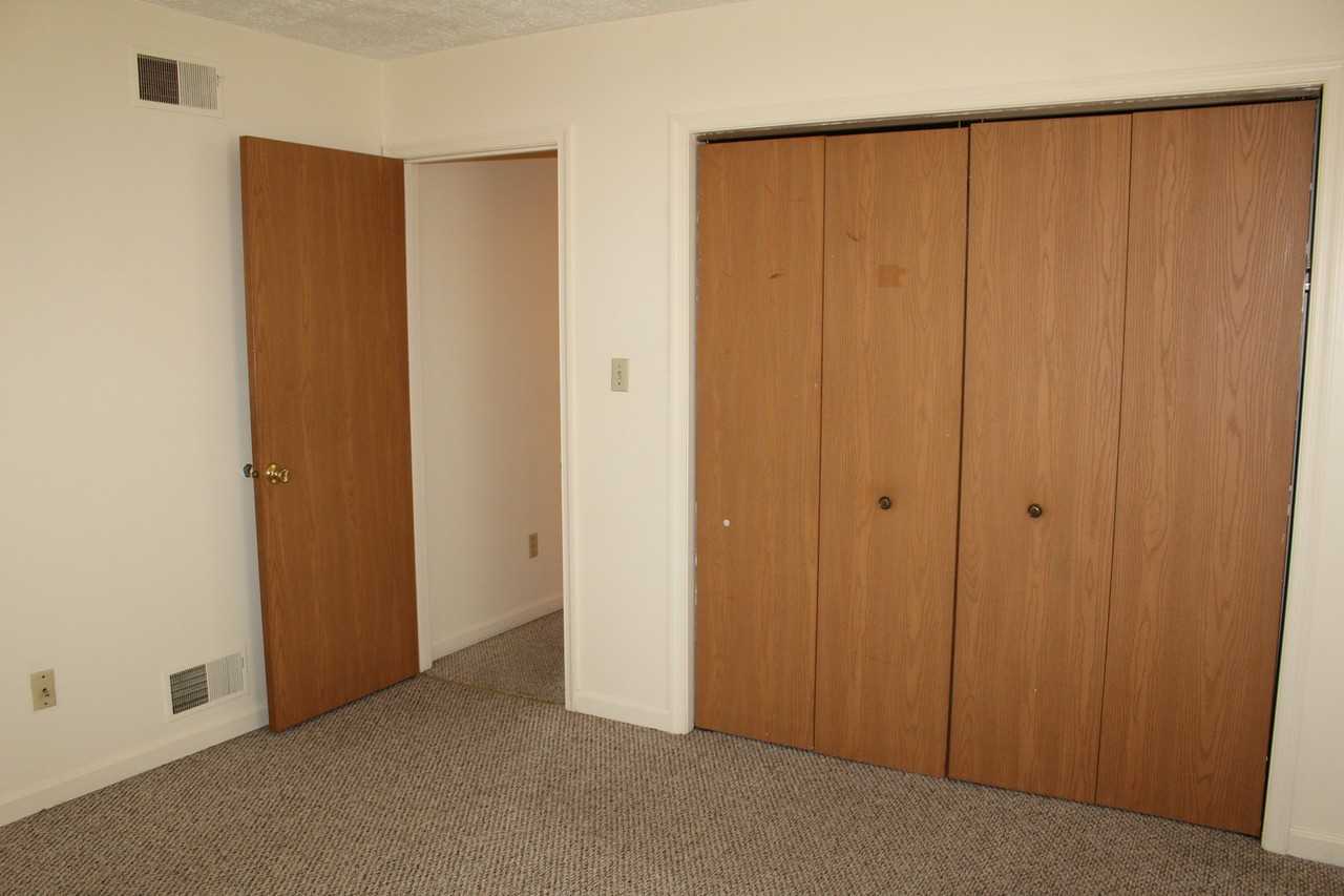 2992 Herrlyn Ct - Photo 5 of 7