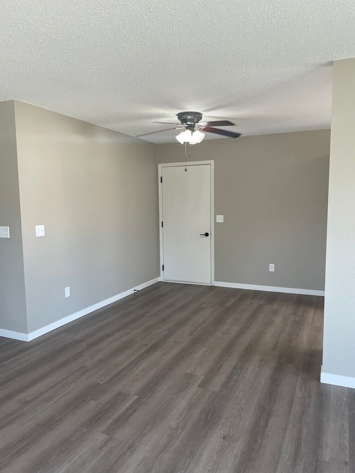 Morgan Lane Townhomes - Photo 7 of 26