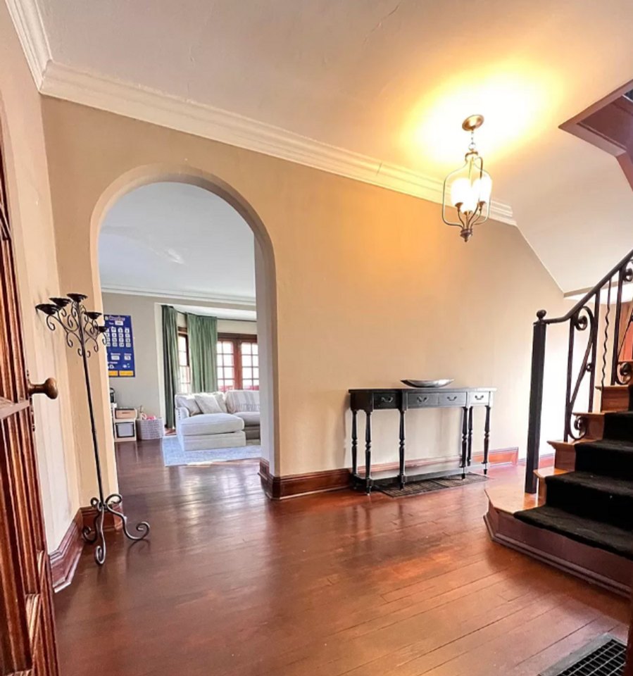 1010 Highland Ave - Photo 4 of 16
