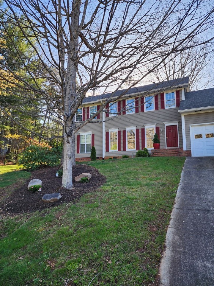 15 Bear Knoll Dr - Photo 2 of 34