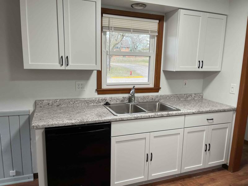 195 W Grove St #A - Photo 3 of 13