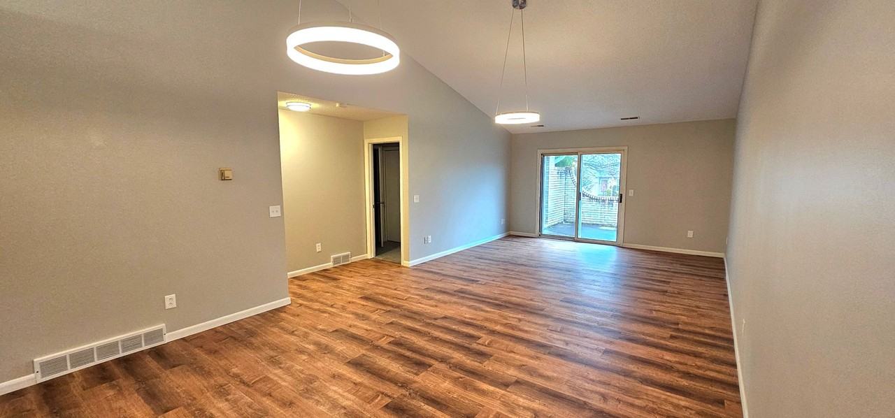 1696 Riva Ridge Dr - Photo 3 of 14