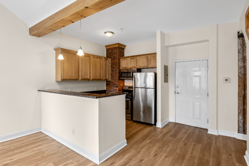 111 Pine St #3E - Photo 2 of 11