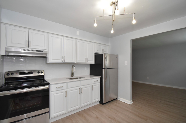 7200 Marion Ave #7 - Photo 5 of 23